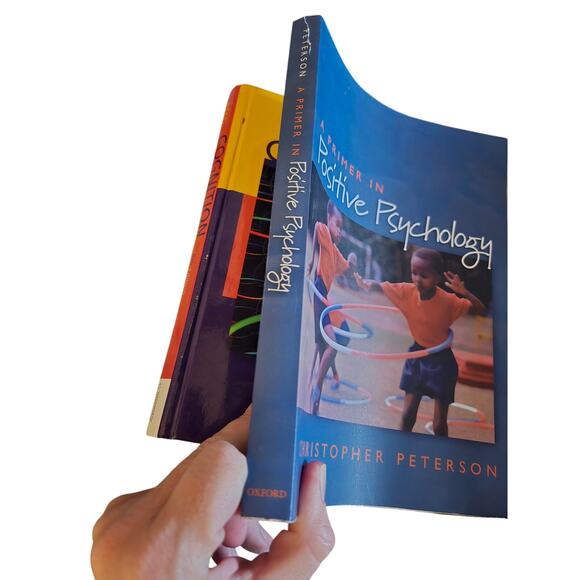 A primer in positive psychology by Christopher Peterson 9780195188332 Oxford - Picture 2 of 6